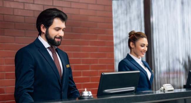 Hotel front desk clerk Jobs In Canada Salary Per Hour 14.50 Hourly